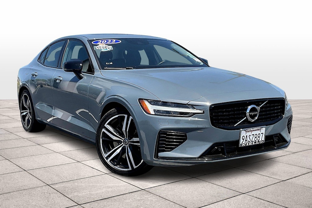 Used 2022 Volvo S60 Recharge Plug-In Hybrid eAWD R Design Expression Sedan