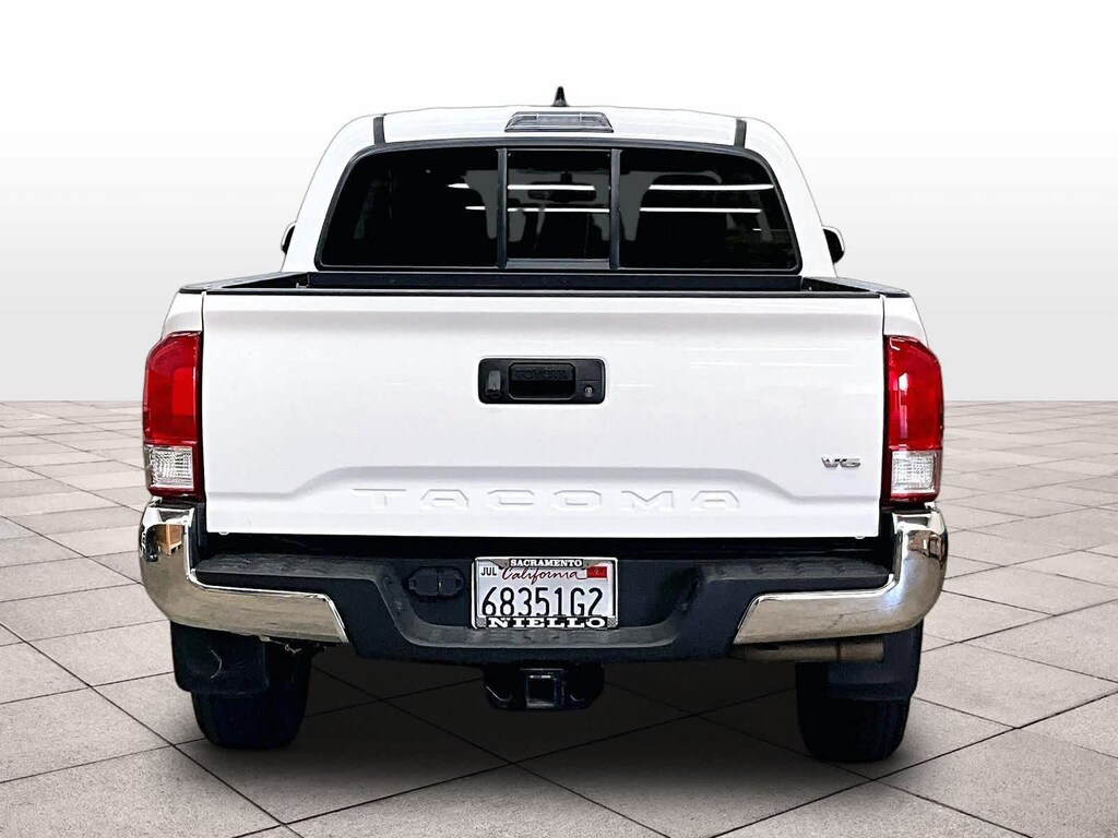 Used 2017 Toyota Tacoma SR5 Double Cab 5 Bed V6 4x2 AT (SE) Double Cab 5 Bed V6 4x2 AT (SE)