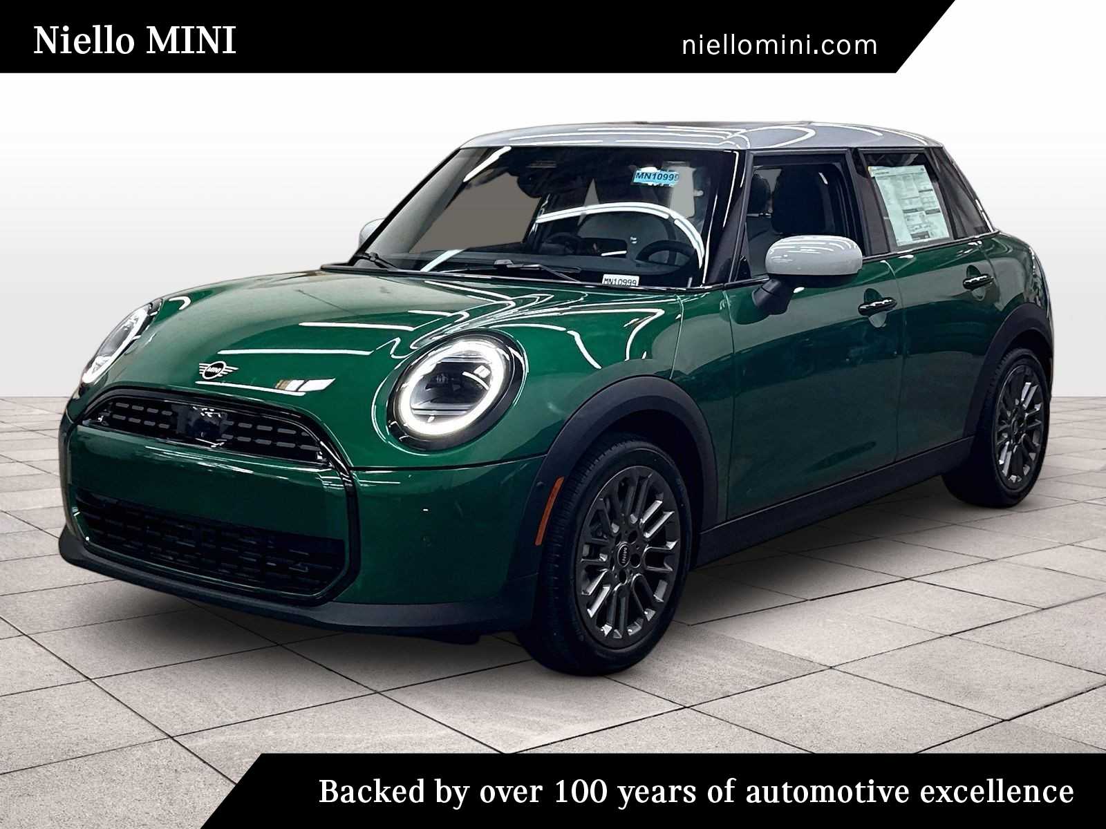 2026 MINI Hardtop's photo