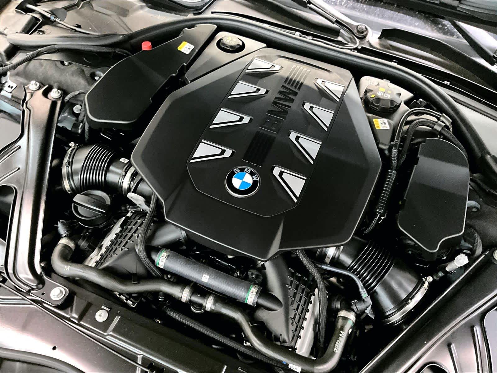 2025 BMW 7 Series 760i - Photo 31