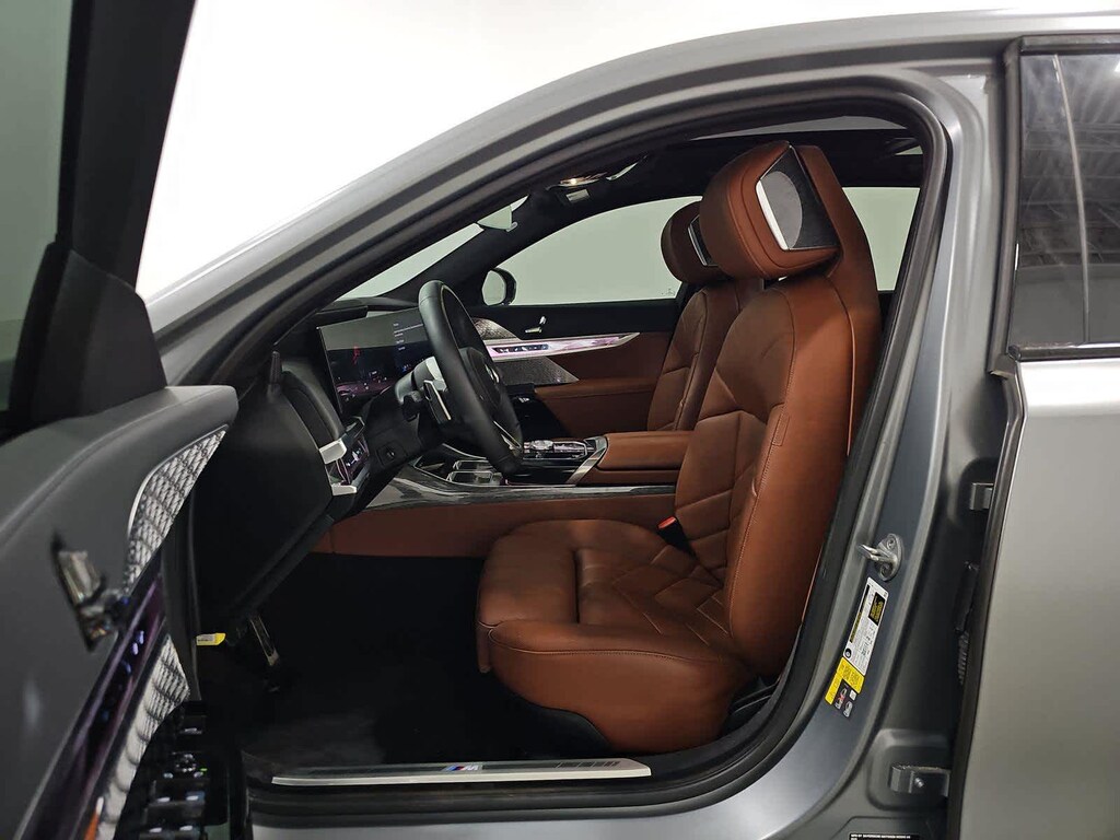 Used 2023 BMW i7 xDrive60 Sedan