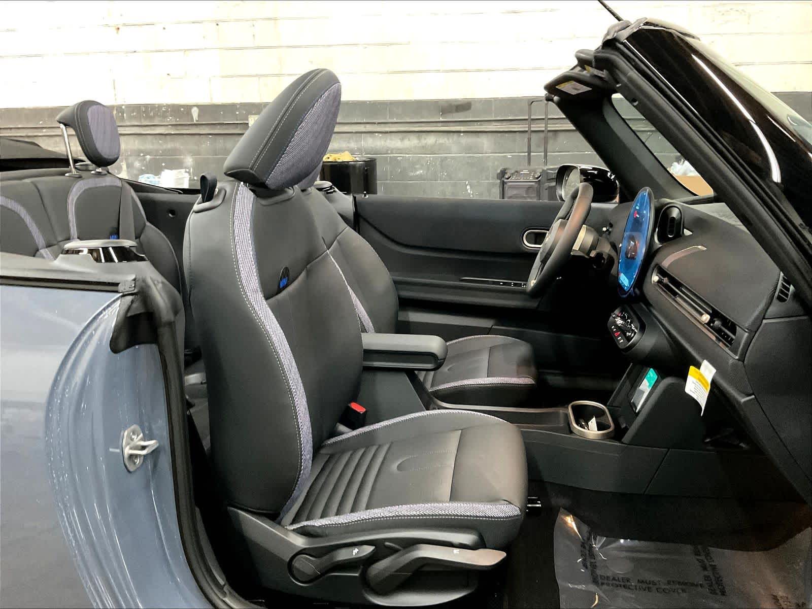 2026 MINI Convertible S - Photo 27