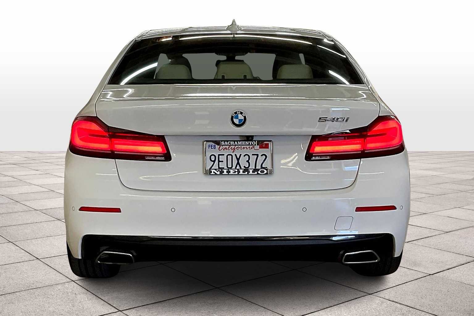 2023 Bmw 540i photo 3