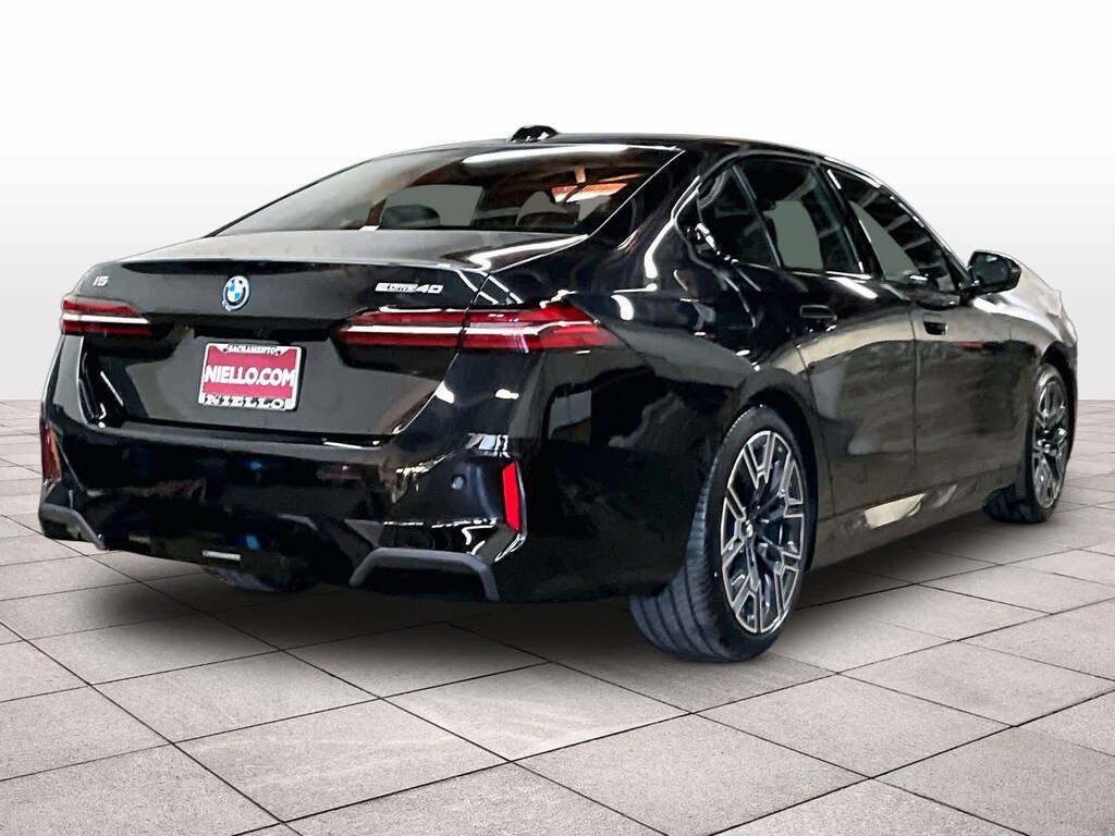 New 2026 BMW i5 eDrive40 Sedan