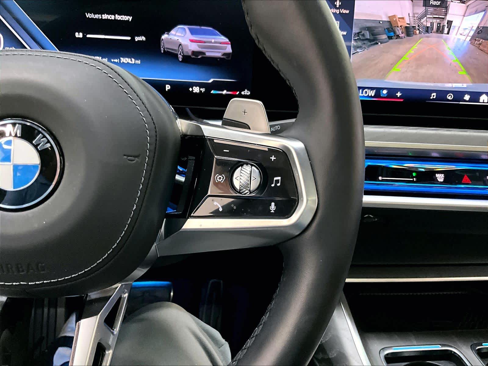 2025 BMW 7 Series 760i - Photo 19