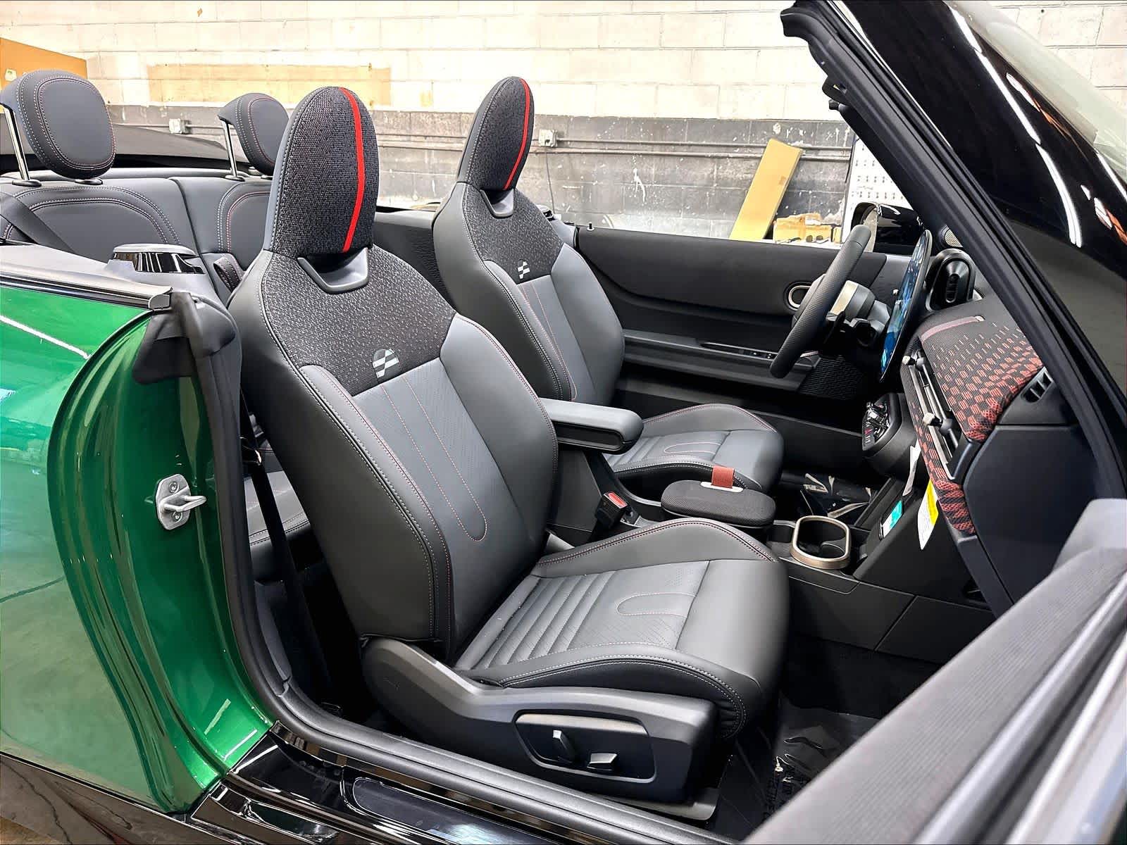 2026 MINI Convertible John Cooper Works - Photo 28