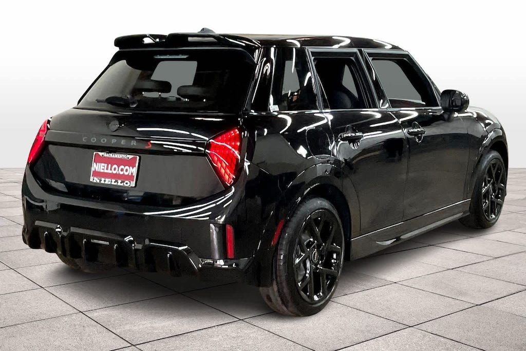 New 2026 MINI 4 Door Iconic FWD