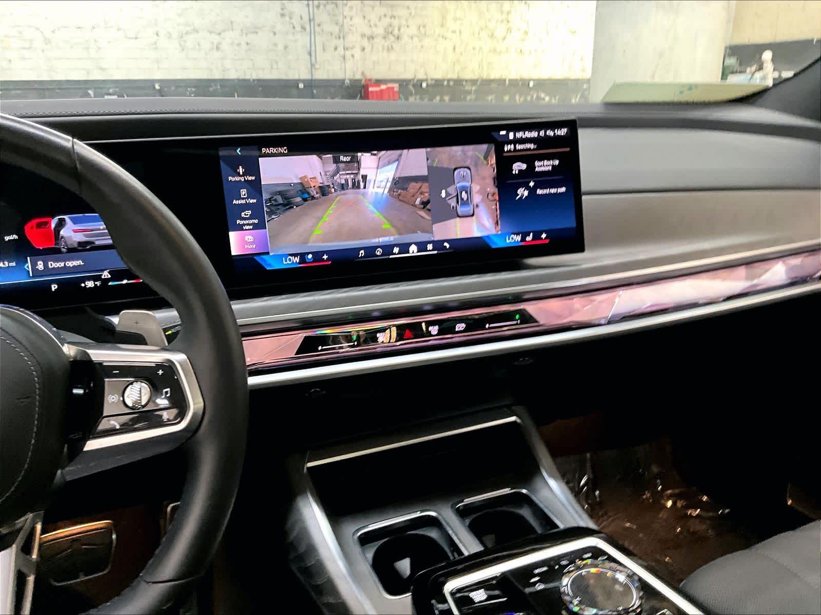 2025 BMW 7 Series 760i - Photo 6