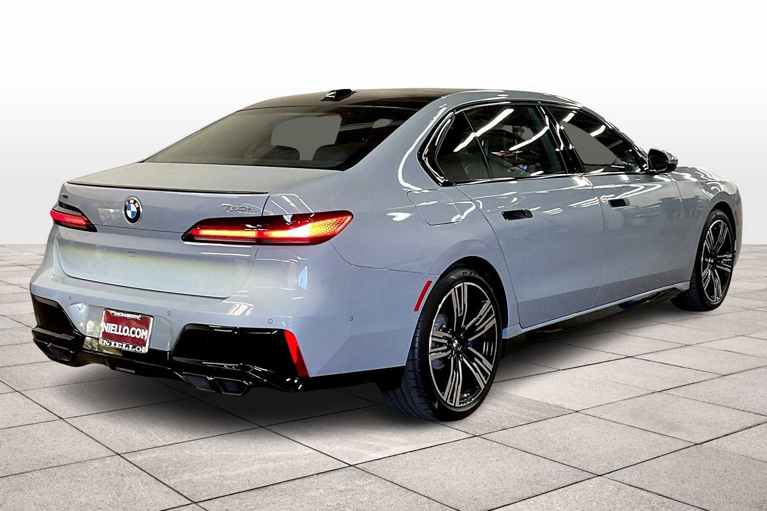 2025 Bmw 760i 760i xDrive photo 4