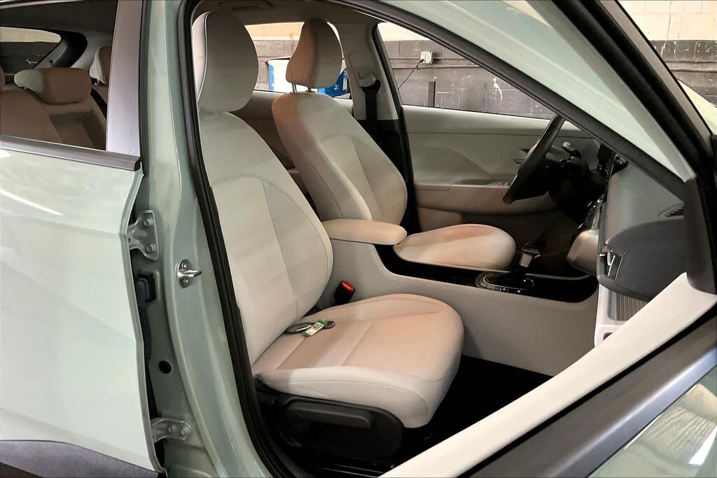 Used 2024 Hyundai Kona SEL FWD