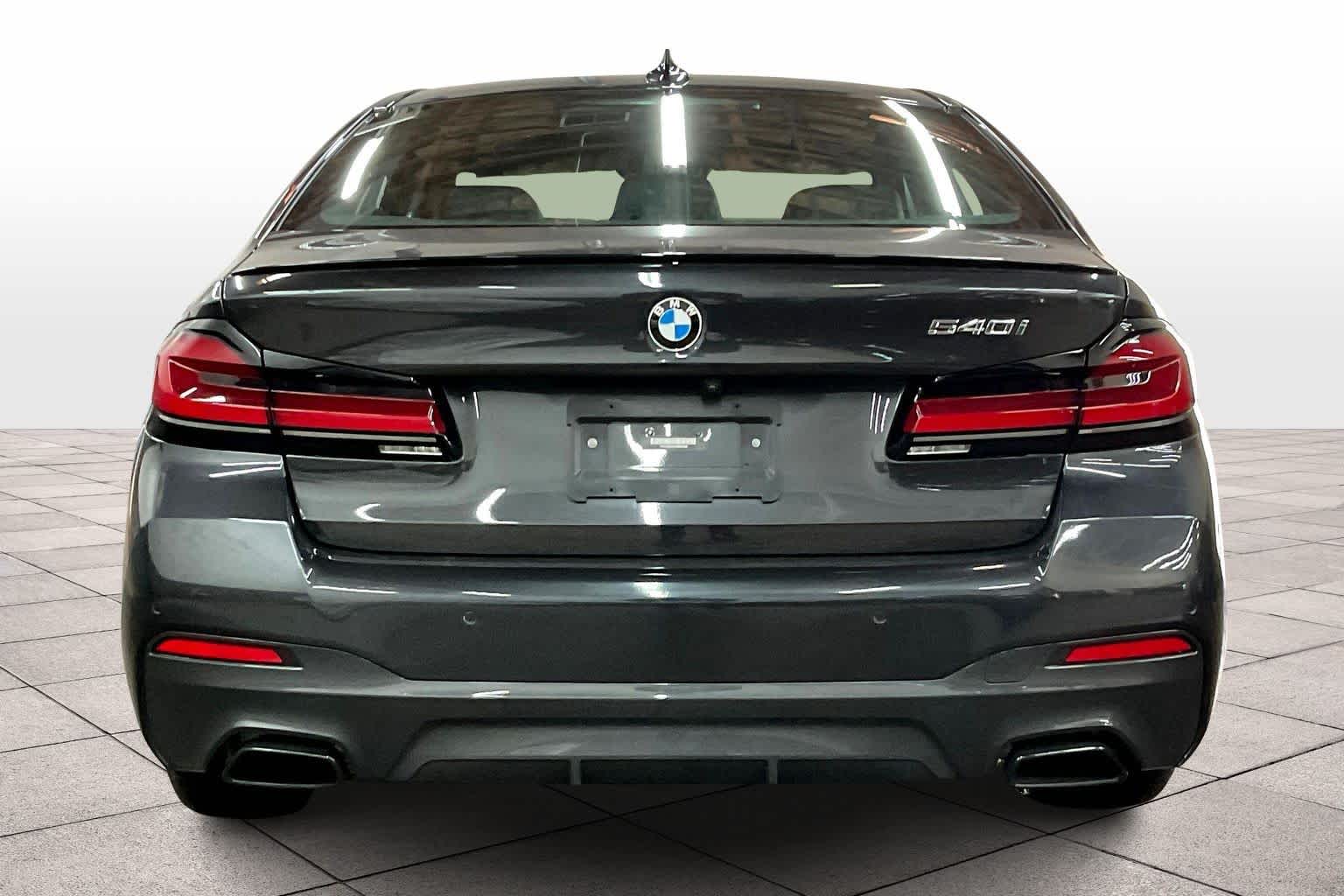 2023 Bmw 540i 5-Series photo 4