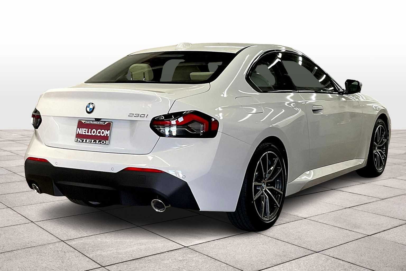 2025 Bmw 230i photo 4