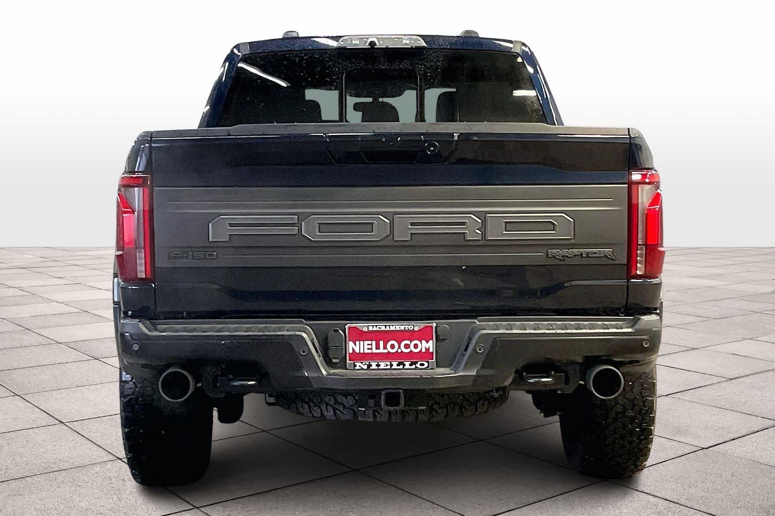 2025 Ford F-150 Raptor photo 4