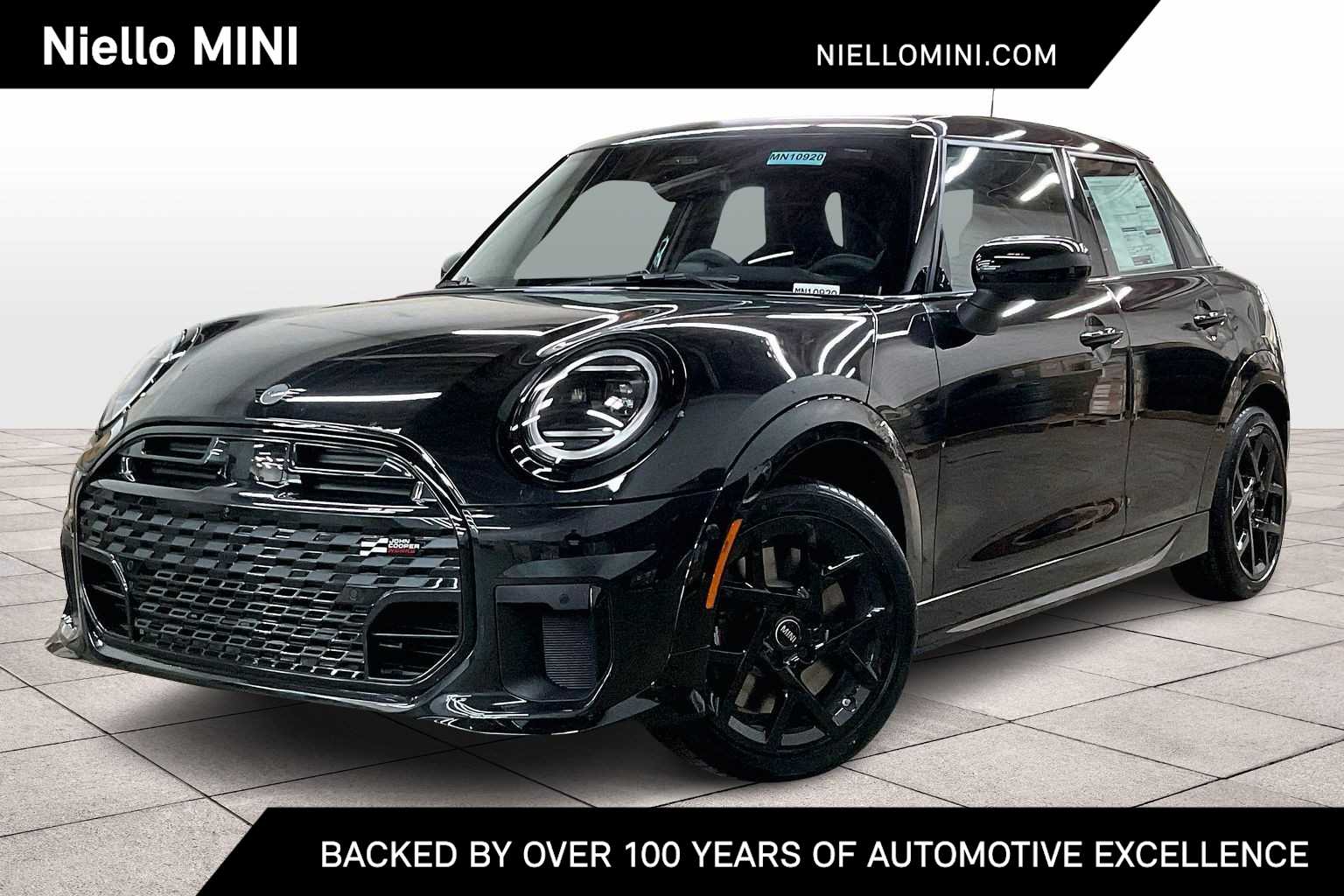 2026 MINI Hardtop 4 Door S's photo
