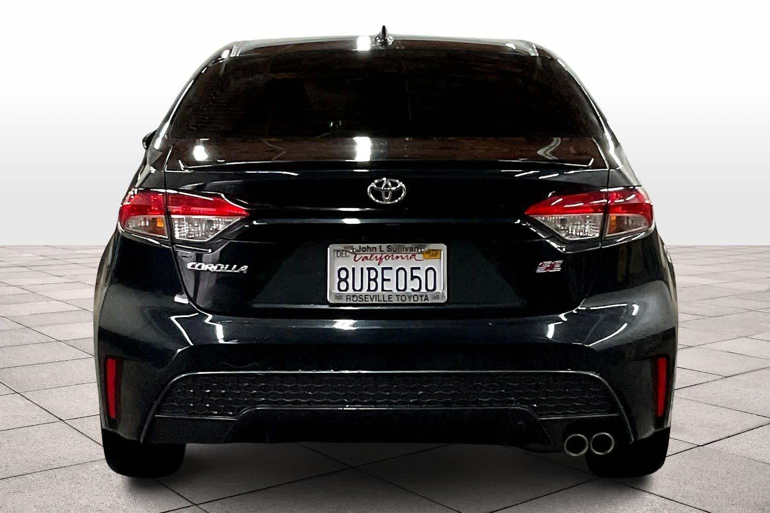 2021 Toyota Corolla SE photo 3