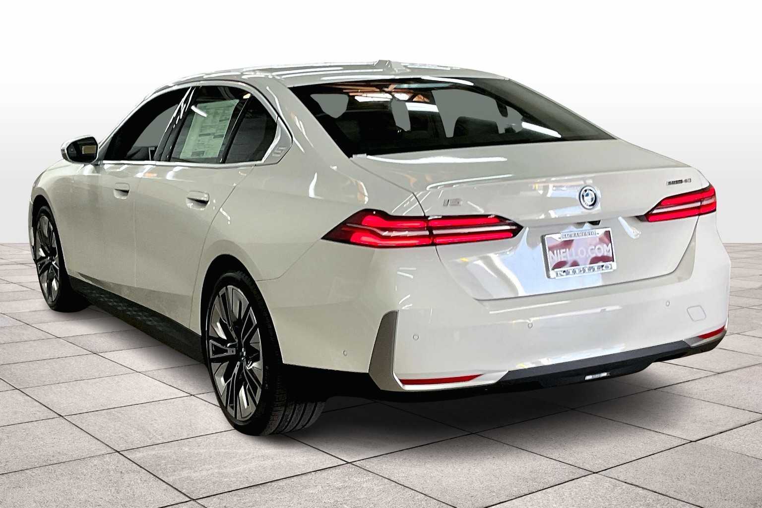 2026 Bmw i5 eDrive40 photo 3