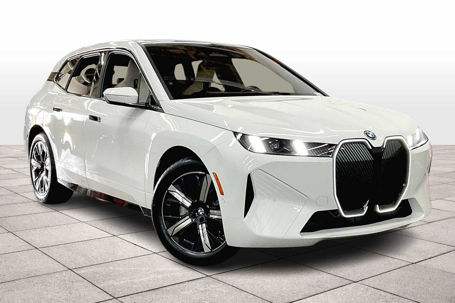 2026 Bmw iX photo 2