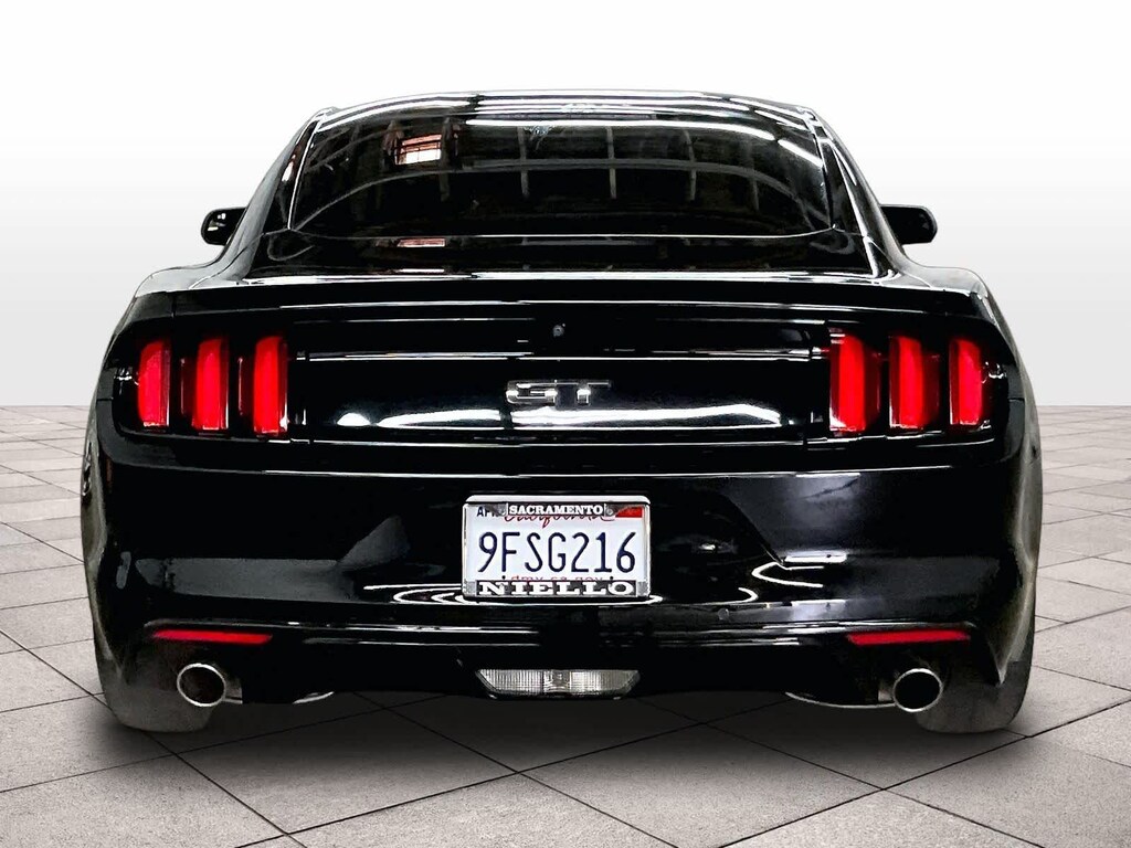 Used 2017 Ford Mustang GT Fastback