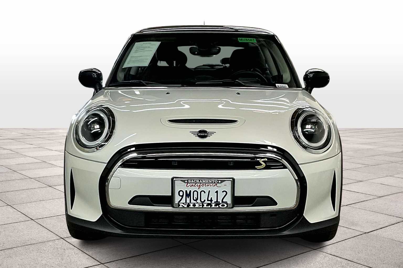 2024 Mini Cooper 2 Door Hardtop SE photo 2