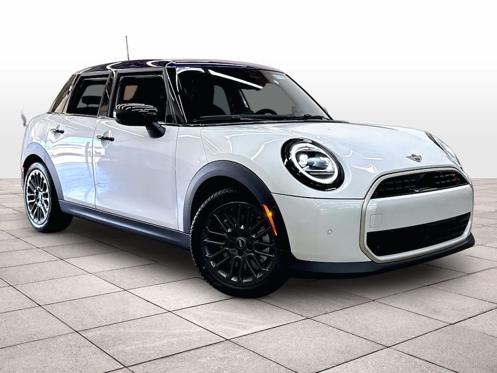 New 2026 MINI 4 Door Signature Plus FWD