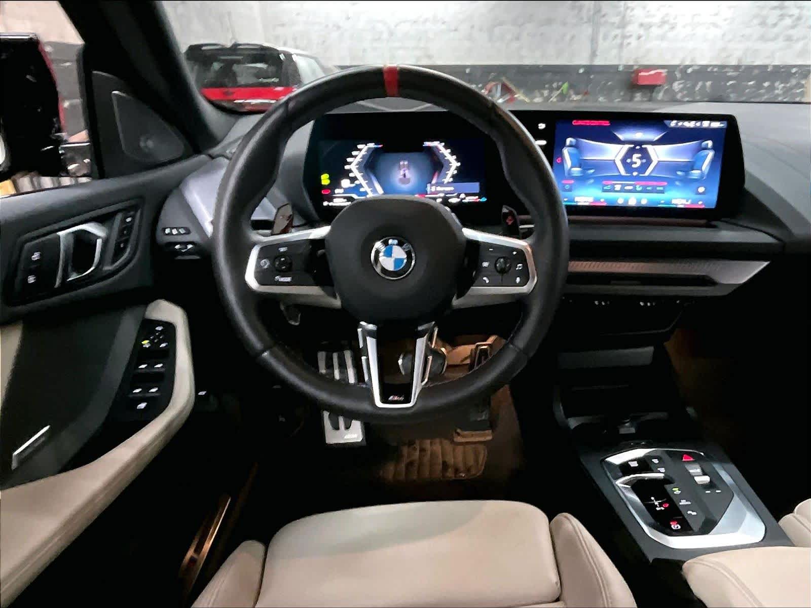 2025 BMW M235 xDrive M235 xDrive photo 4