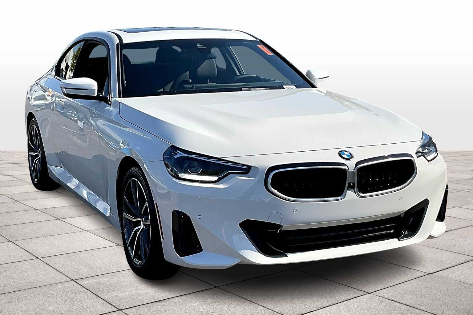 2025 Bmw 230i Coupe photo 2