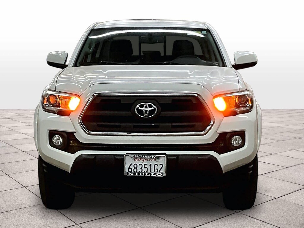 Used 2017 Toyota Tacoma SR5 Double Cab 5 Bed V6 4x2 AT (SE) Double Cab 5 Bed V6 4x2 AT (SE)