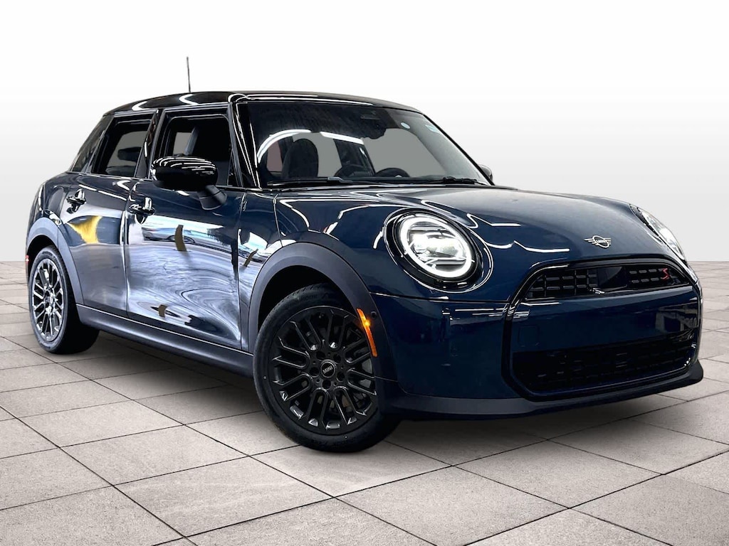 New 2027 MINI 4 Door Signature Plus FWD