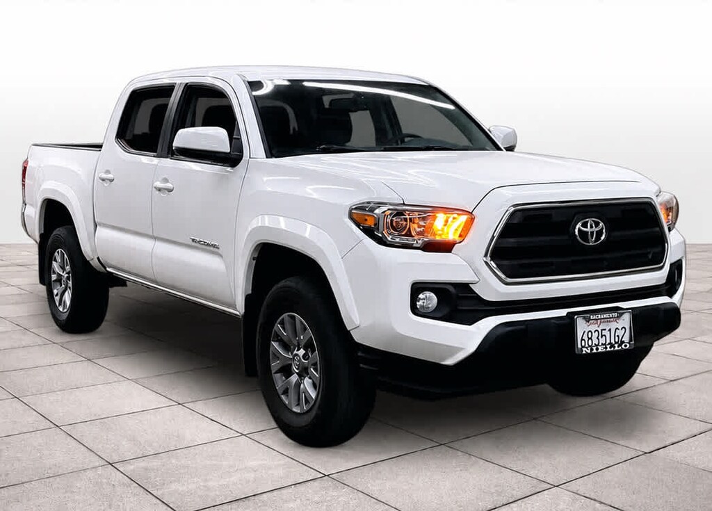 Used 2017 Toyota Tacoma SR5 Double Cab 5 Bed V6 4x2 AT (SE) Double Cab 5 Bed V6 4x2 AT (SE)