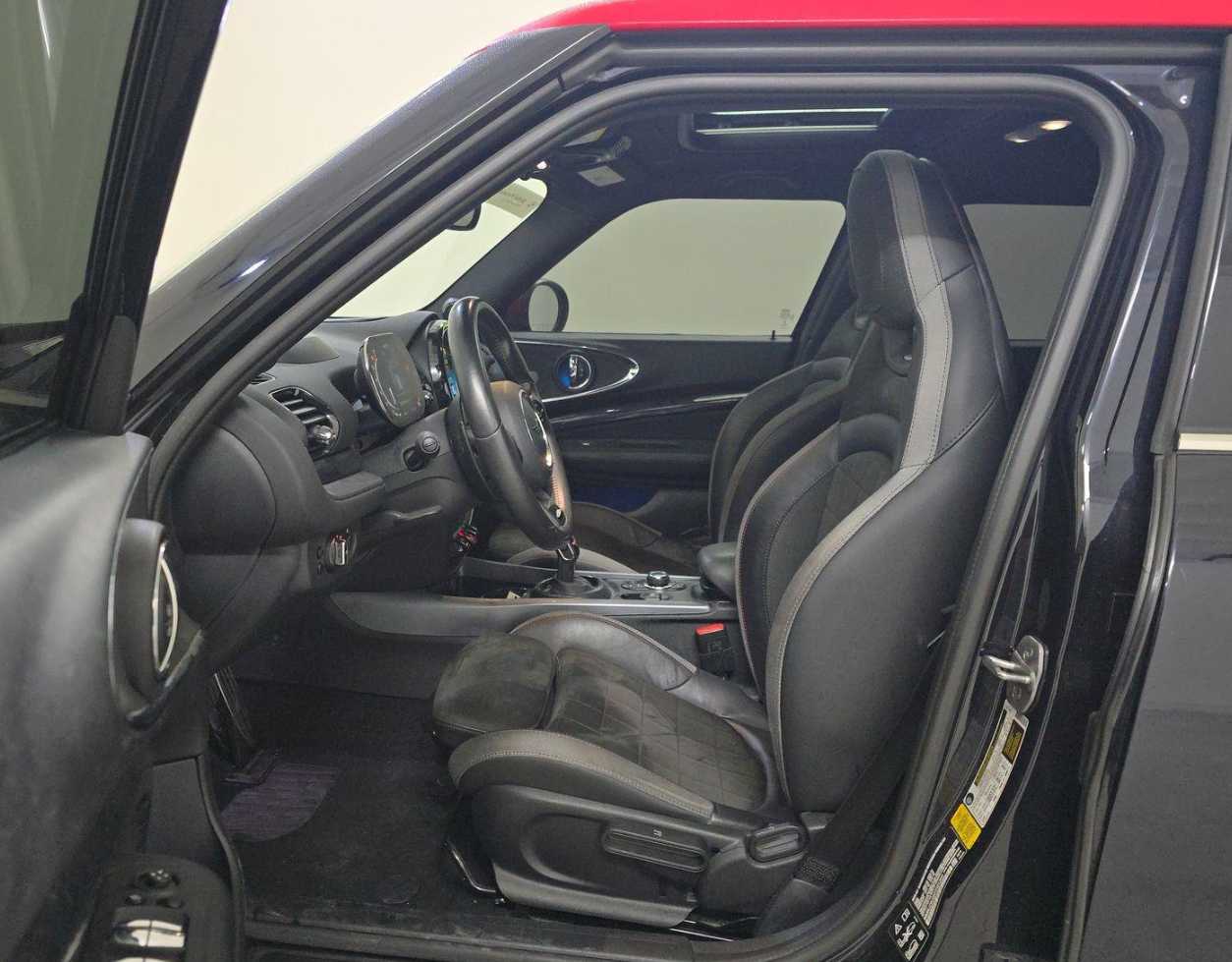 2023 Mini Clubman John Cooper Works photo 3