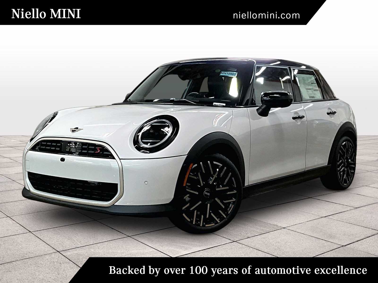 2026 MINI Hardtop Cooper S's photo