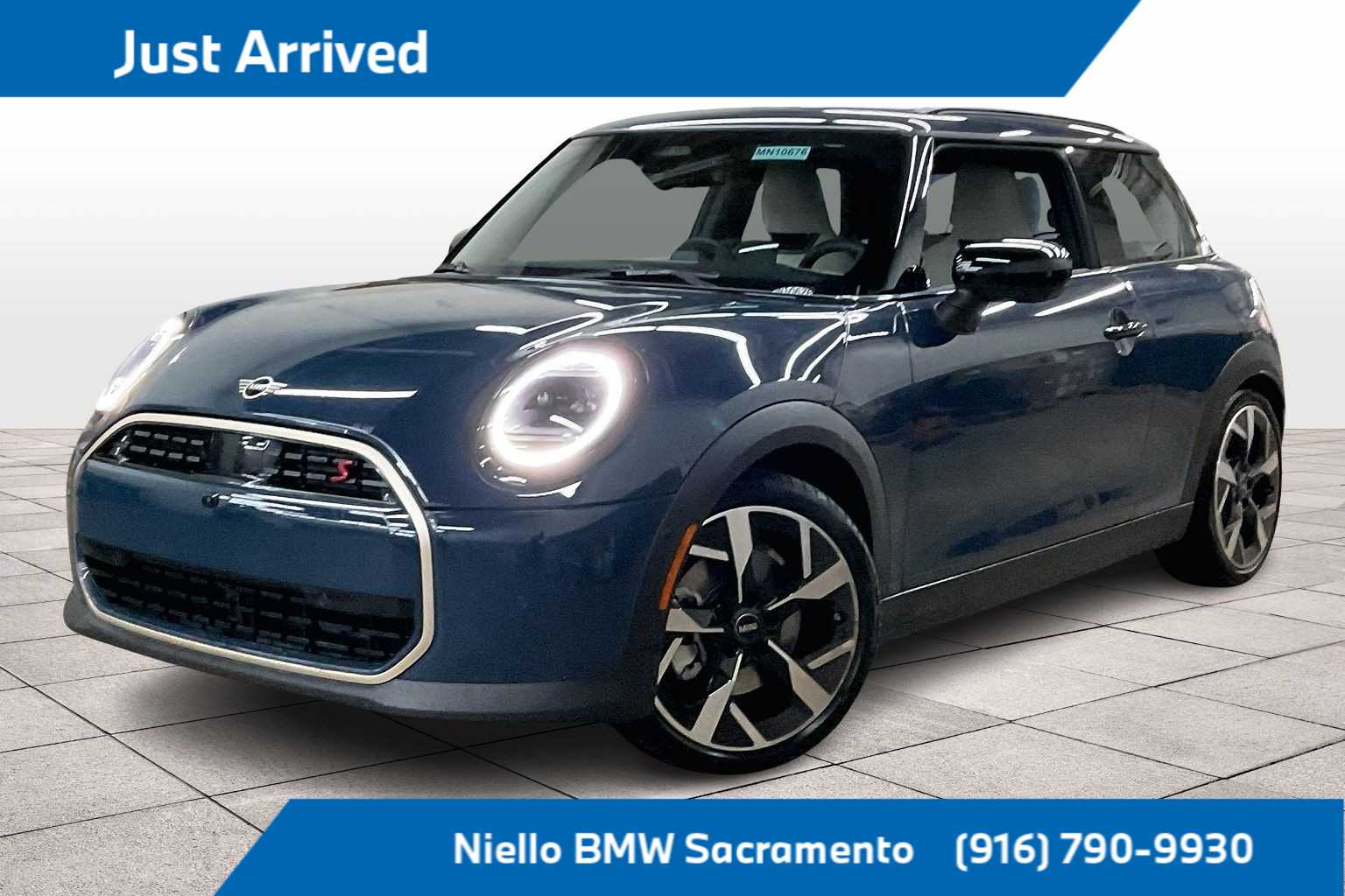 2025 MINI Hardtop 2 Door S's photo