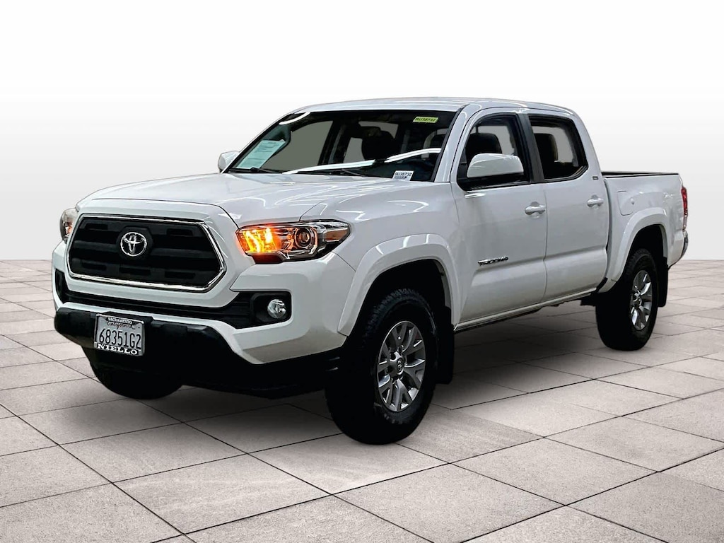 Used 2017 Toyota Tacoma SR5 Double Cab 5 Bed V6 4x2 AT (SE) Double Cab 5 Bed V6 4x2 AT (SE)