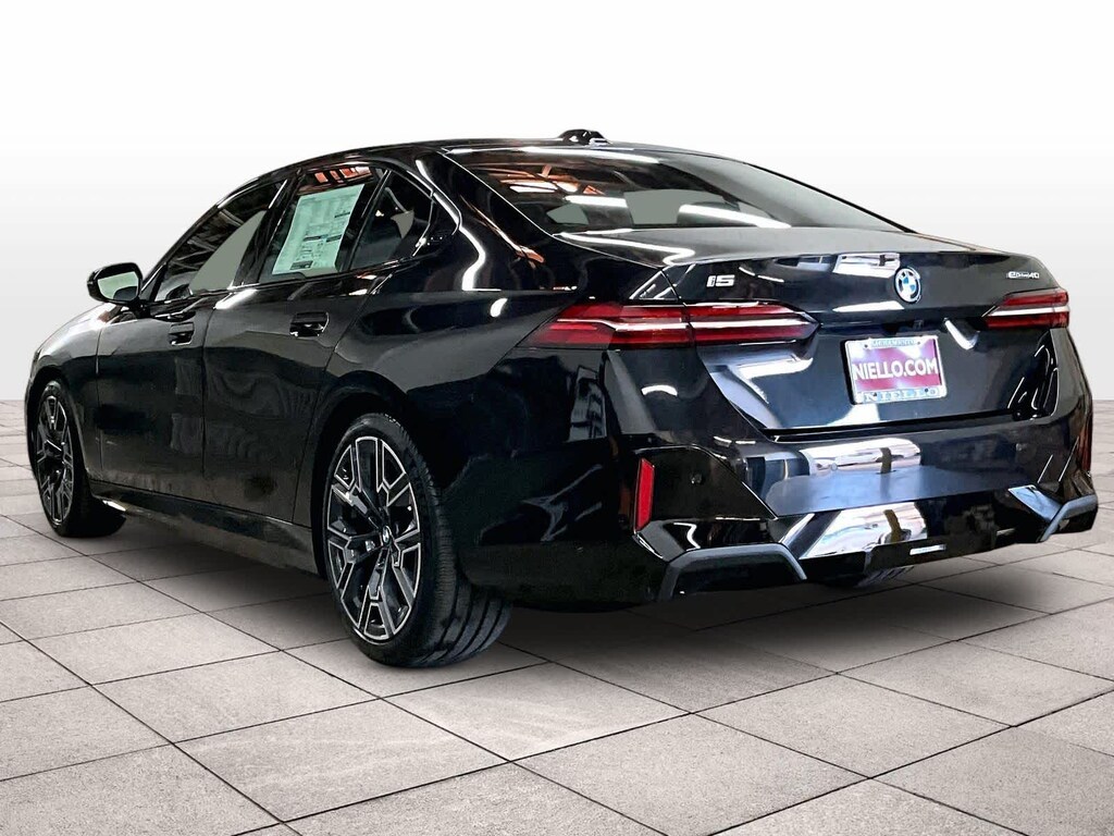 New 2026 BMW i5 eDrive40 Sedan