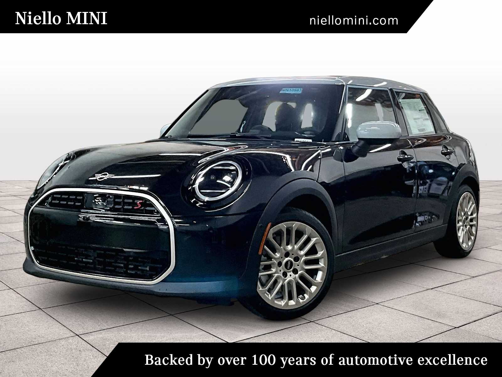 2026 MINI Hardtop Cooper S's photo