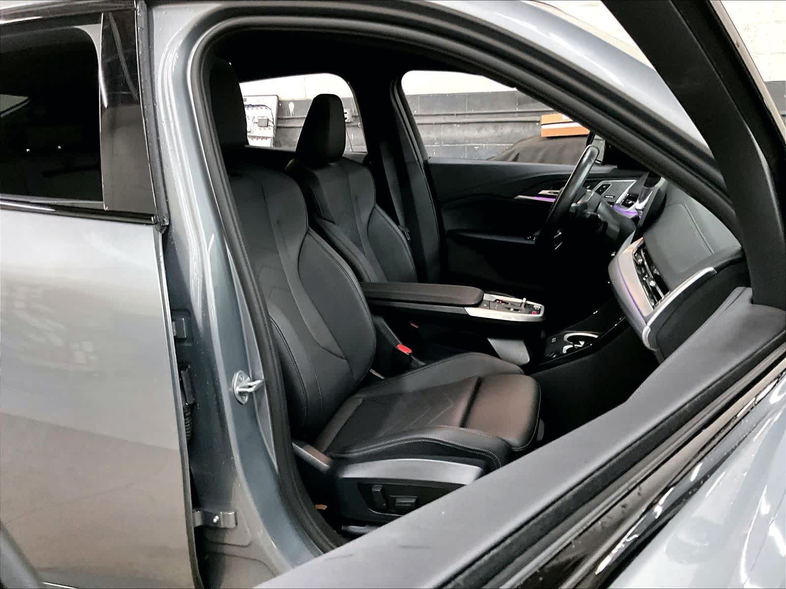 2025 BMW X2 xDrive28i xDrive28i photo 6