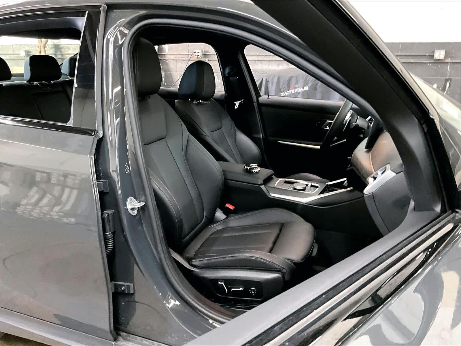 2026 BMW 330i NA xDrive 330i NA xDrive photo 6