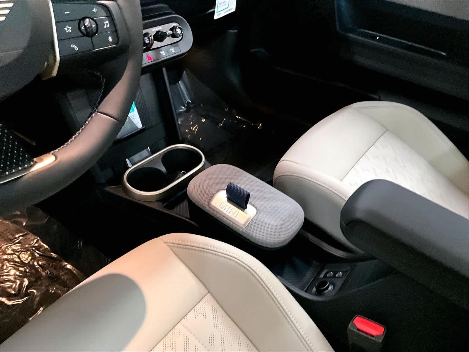2026 MINI Hardtop 4 Door - Photo 10