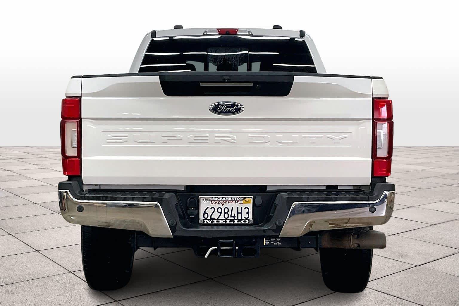 2021 Ford F-350 Lariat photo 4
