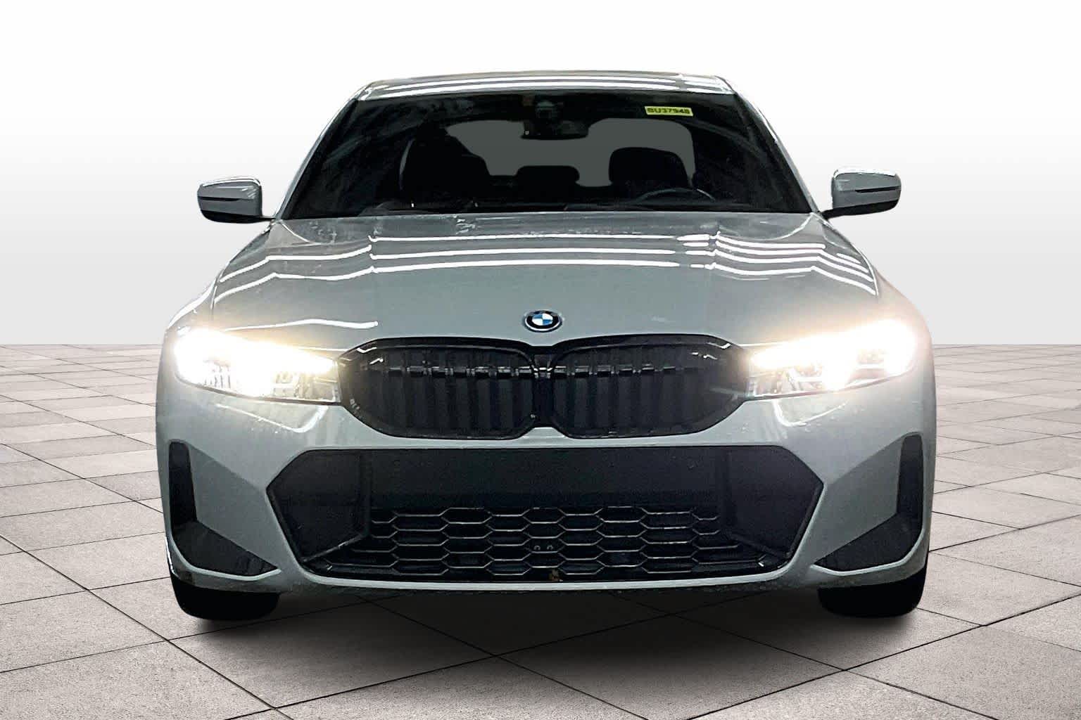 2023 Bmw 330e 3-Series photo 3
