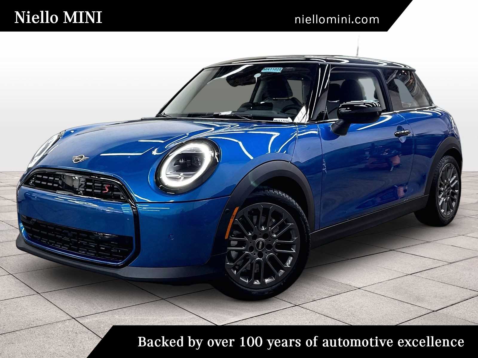 2026 MINI 2 Door Signature Plus