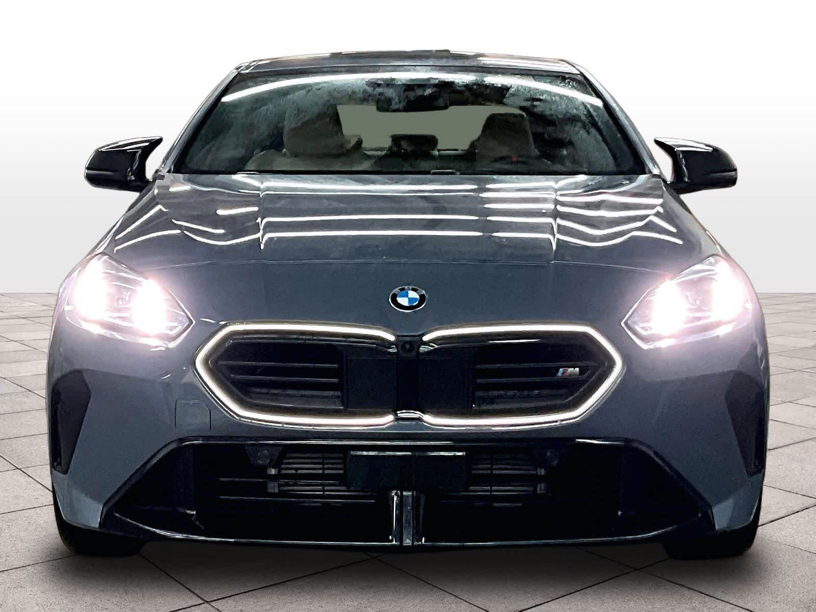 2025 BMW M235 xDrive M235 xDrive photo 2