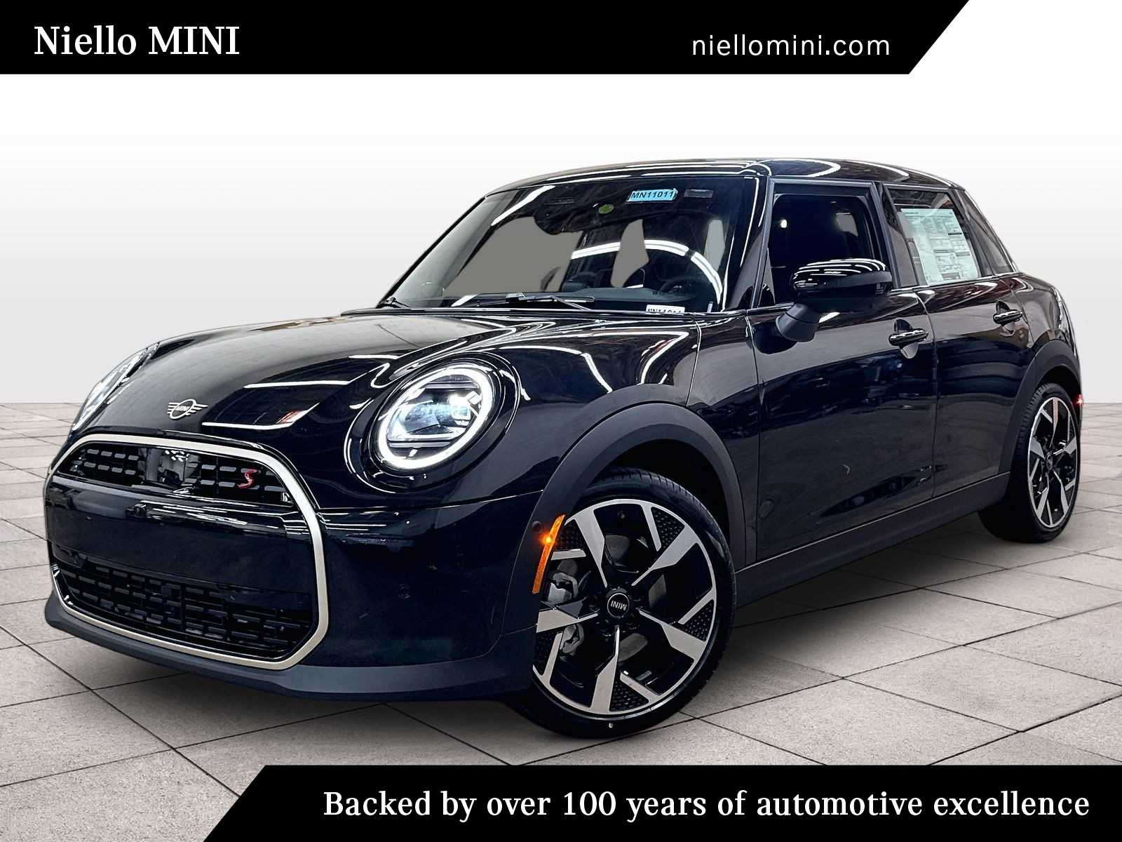 2026 MINI Hardtop Cooper S's photo