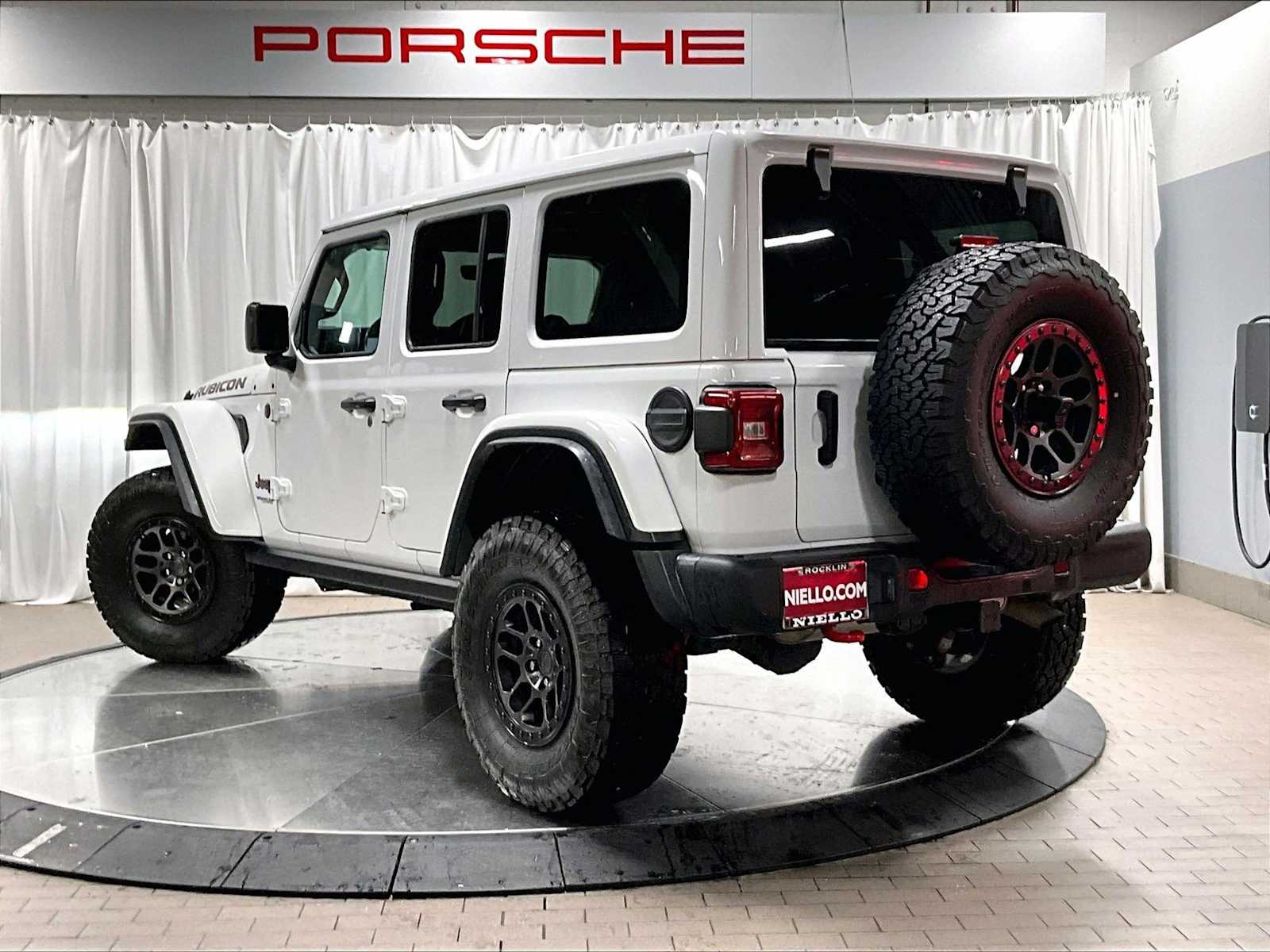 2022 Jeep Wrangler Unlimited Rubicon photo 3