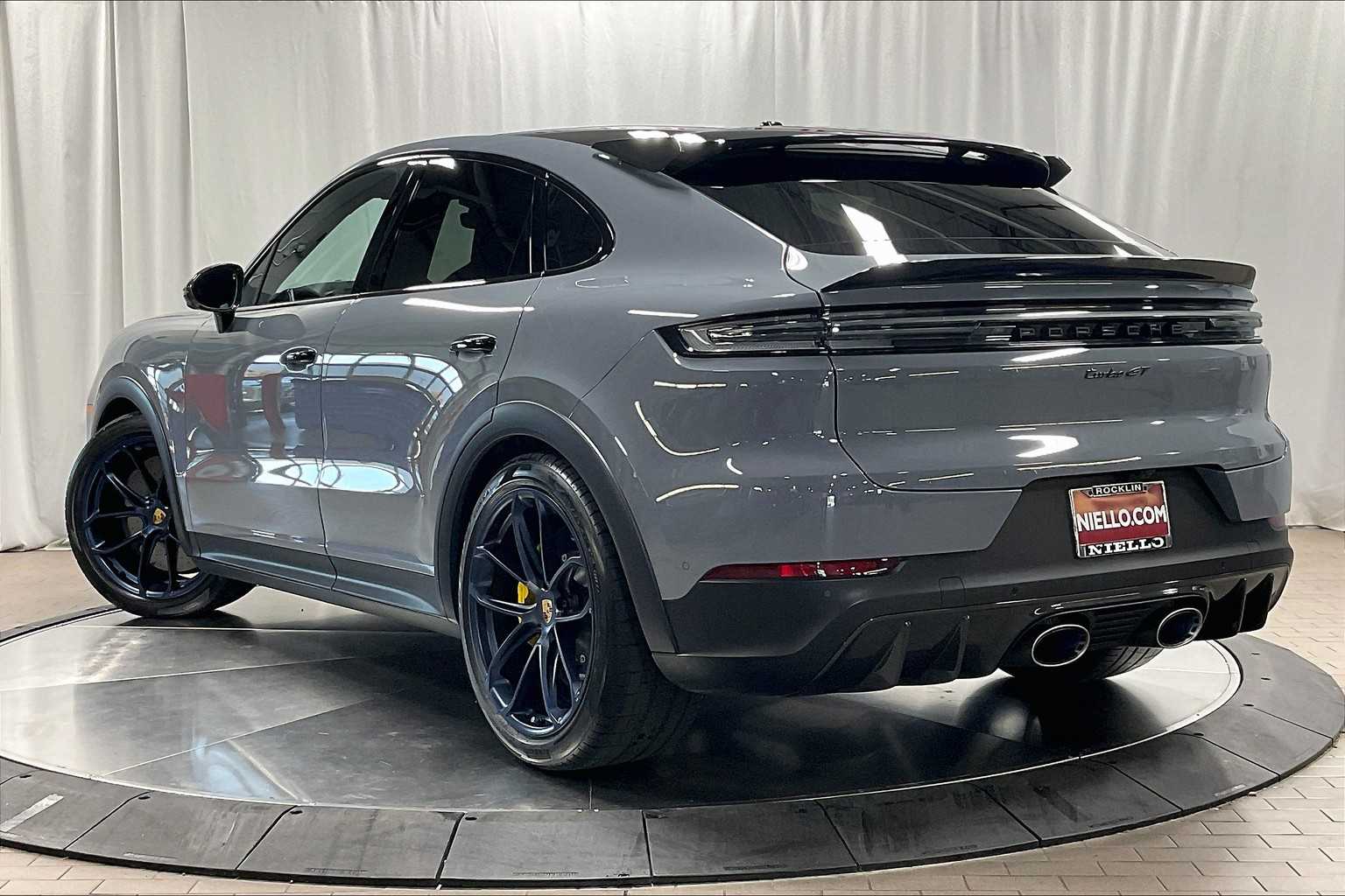 2024 Porsche Cayenne Turbo GT Coupe photo 3