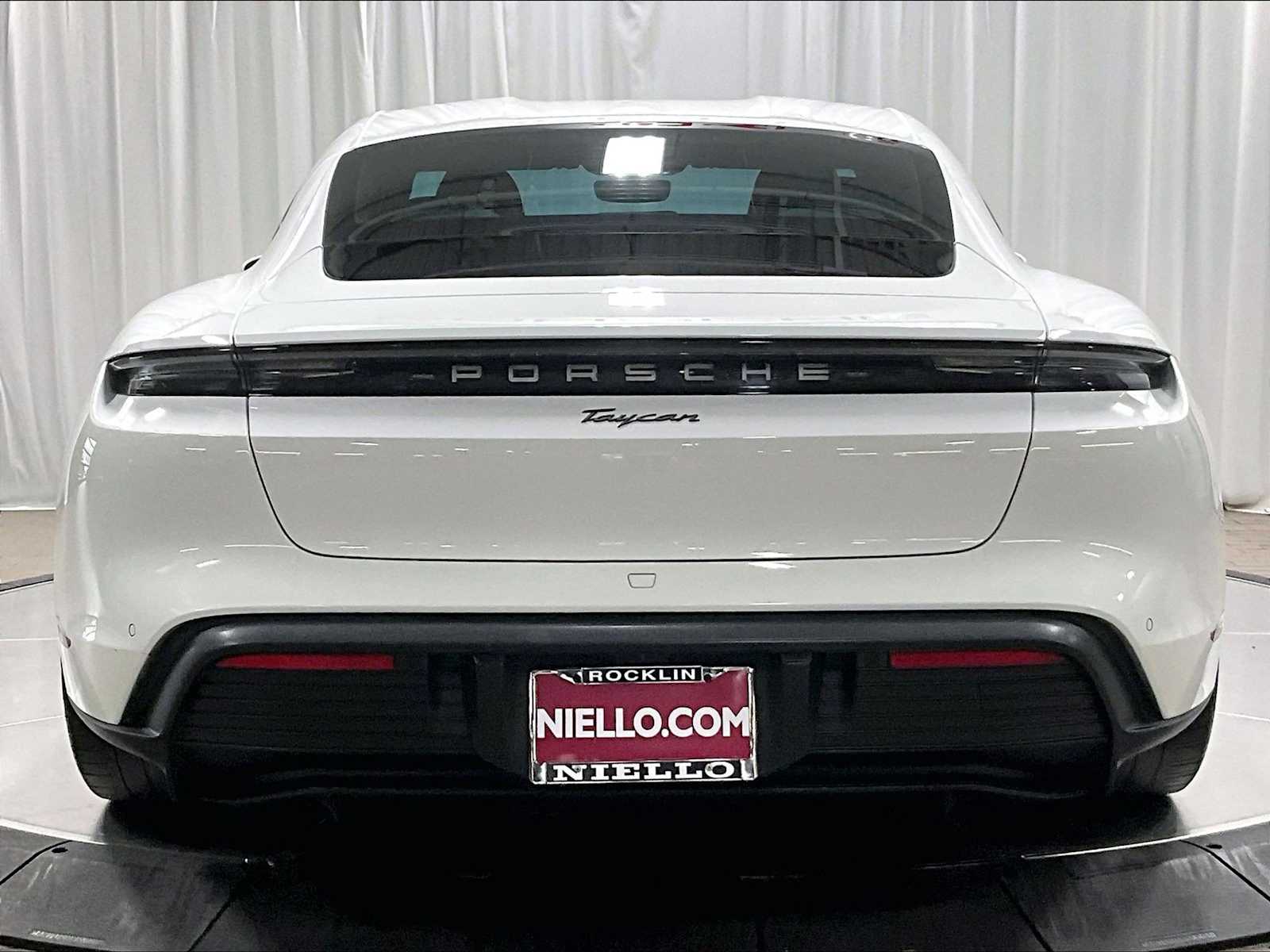 2022 Porsche Taycan RWD photo 5