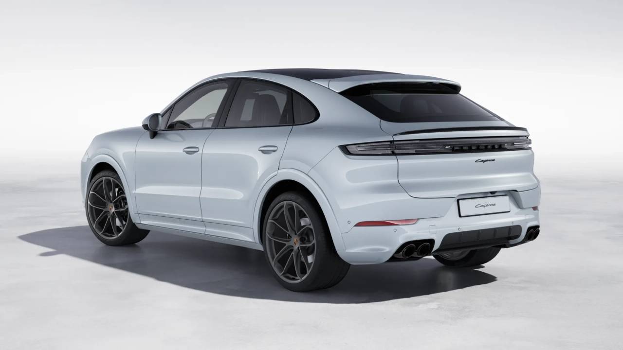 2026 Porsche Cayenne Coupe photo 3