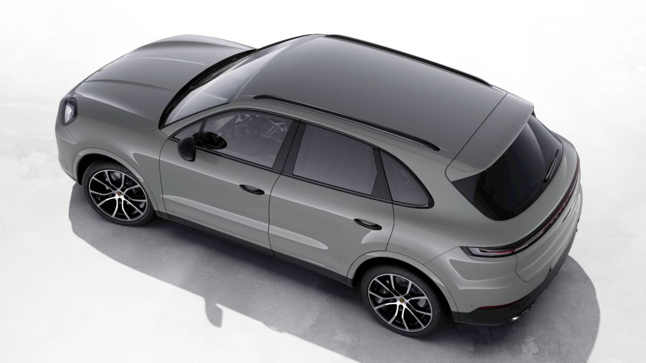 2026 Porsche Cayenne photo 4
