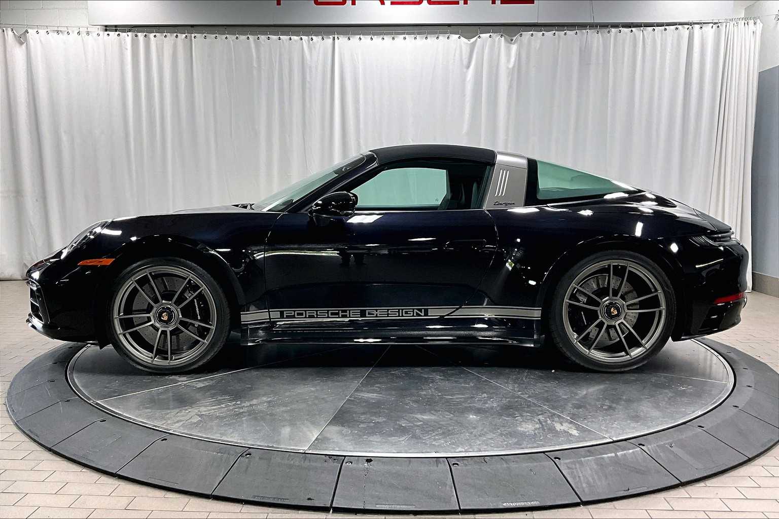 2023 Porsche 911 Targa 4S 4 GTS photo 2