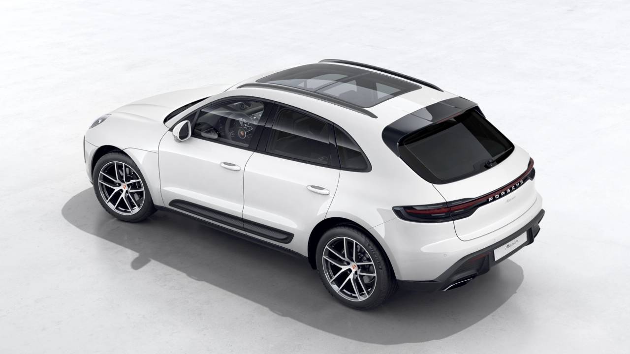 2026 Porsche Macan T photo 4